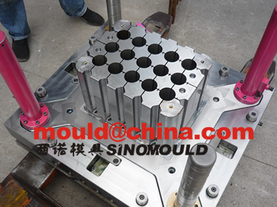 bottle crate mould cavity core pictures 1